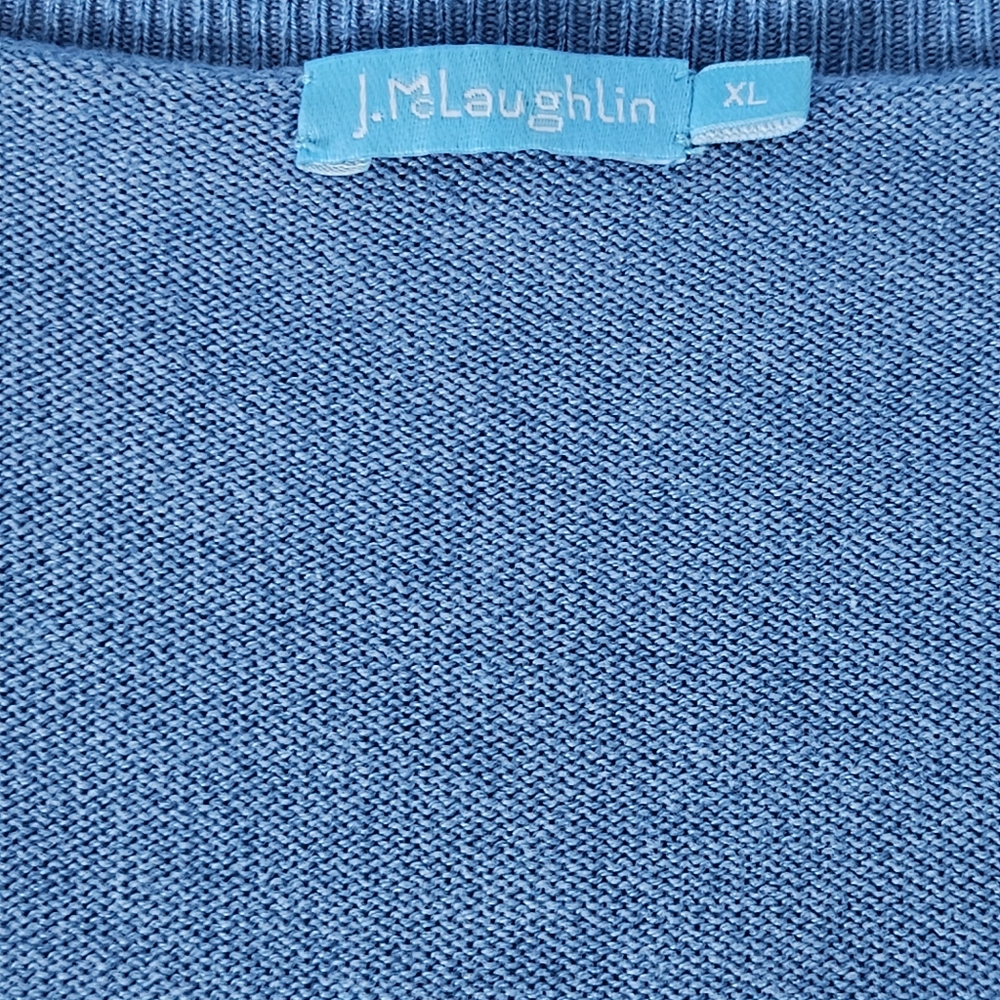 J. McLaughlin Blue‎ V-Neck Sweater with Soft Texture and Relaxed Fit - Picture 4 of 8